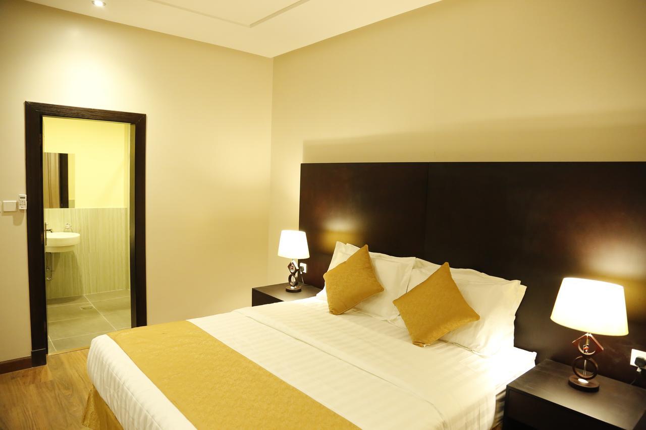 Flora Hotel Suite 2 فلورا2 للشقق المخدومة Riyadh Ngoại thất bức ảnh